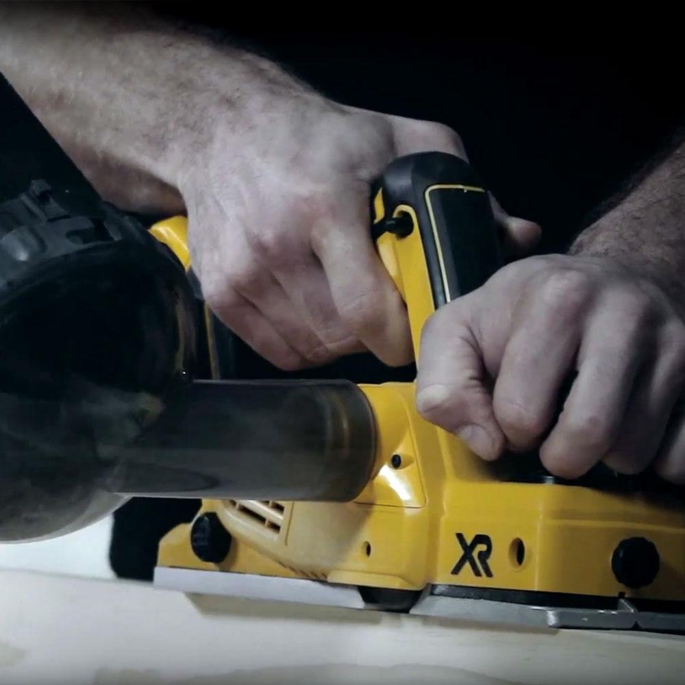 dewalt-18v-54v-xr-mixed-voltage-10-piece-combo-kit