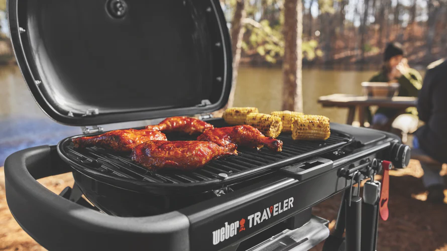 weber-traveler-compact-portable-gas-bbq